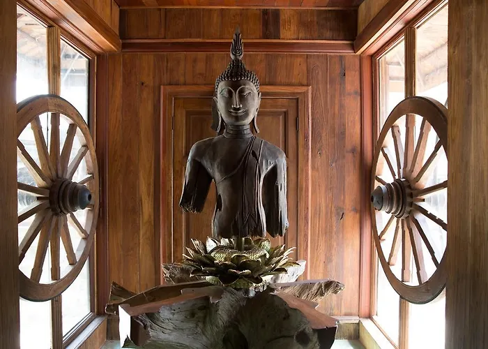 True Siam Rangnam Hotel 4*